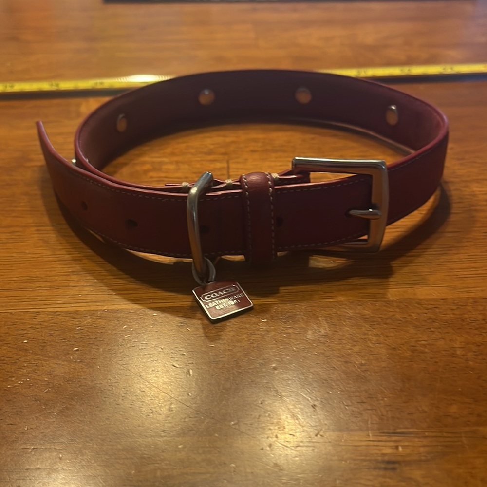 Used coach leather dog collar 23.5 inches long.  neck size 15-20 inches